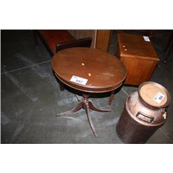 SMALL ANTIQUE MAHOGANY DUNCAN PFIEFF SIDE TABLE