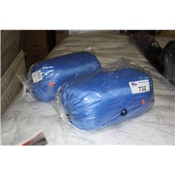 2 SLEEPING BAGS