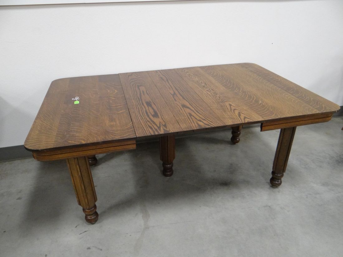 Oak dining table, quarter sawn top, 43" x 45", 3 leaves 9.5" ea., 5 legs