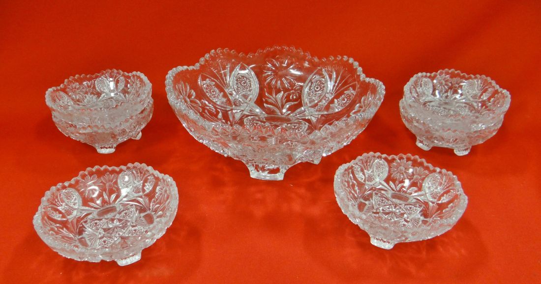 Pressed glass berry set, master bowl & 6 dishes