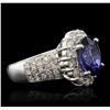 Image 4 : 14KT White Gold 4.79ct Sapphire and Diamond Ring