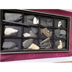 COLLECTION OF ASST STONE ARROW HEADS