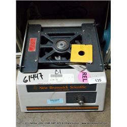 NEW BRUNSWICK SCIENTIFIEC C-1 PLATFORM SHAKER (print sequence:) 61447