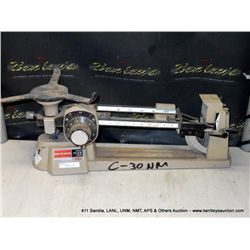 OHAUS DIAL-O-GRAM 1600 G SCALE