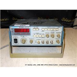 TEKTRONIX CFG280 11MHZ FUNCTION GENERATOR