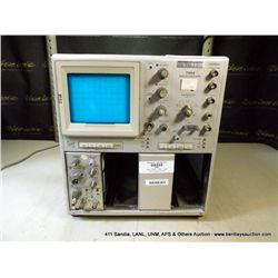 TEKTRONIX 7904 OSCILLOSCOPE