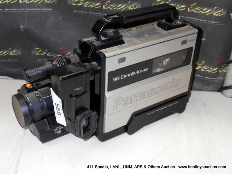 Panasonic RX200 Caméscope VHS-C – Pour Pièces / Ne Fonctionne Pas (Réf P-774)