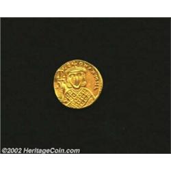 Constantine V, 741-775 A.D., AV solidus 4.38 gm.), Constantinople mint. Facing bust of Constantine V