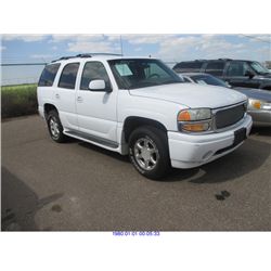 2002 - GMC YUKON DENALI