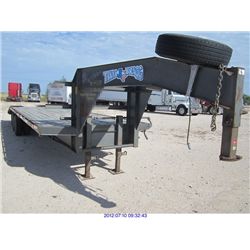 2005 - TEXAS BRAGG UTILITY TRAILER