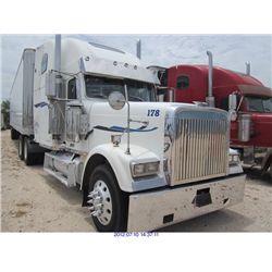 2000 - FREIGHTLINER CENTURY//DIESEL