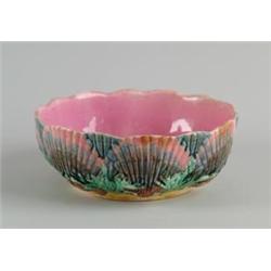 MAJOLICA: BOWL IN THE SHELL & SEAWEED PATTERN BY GRIFFIN, SMITH & CO…