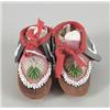 Image 1 : PAIR OF EASTERN WOODLANDS BEADED BABY MOCCASINS…