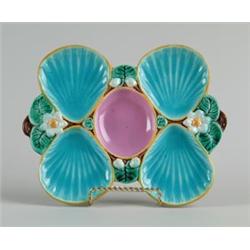 MAJOLICA: OYSTER PLATE HOLDCROFT-TYPE…