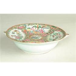 ROSE MEDALLION HOT WATER DISH…