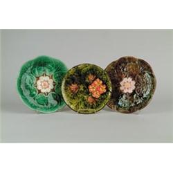 MAJOLICA: THREE FLOWER PLATES…