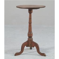 ROUND QUEEN ANNE CANDLESTAND…