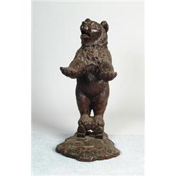 CARVED BLACK FOREST BEAR…