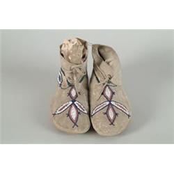 PAIR OF BEADED MOCCASINS…