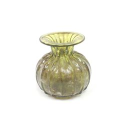 Biniarz art glass vase