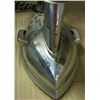 Image 1 : General Mills Steam Iron