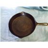 Image 3 : Cast Iron Skillet