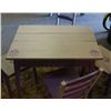 Image 4 : Drop leaf table and four chairs.