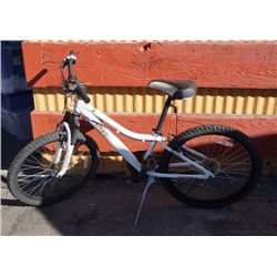 White Diamond Back Octane 24 Speed