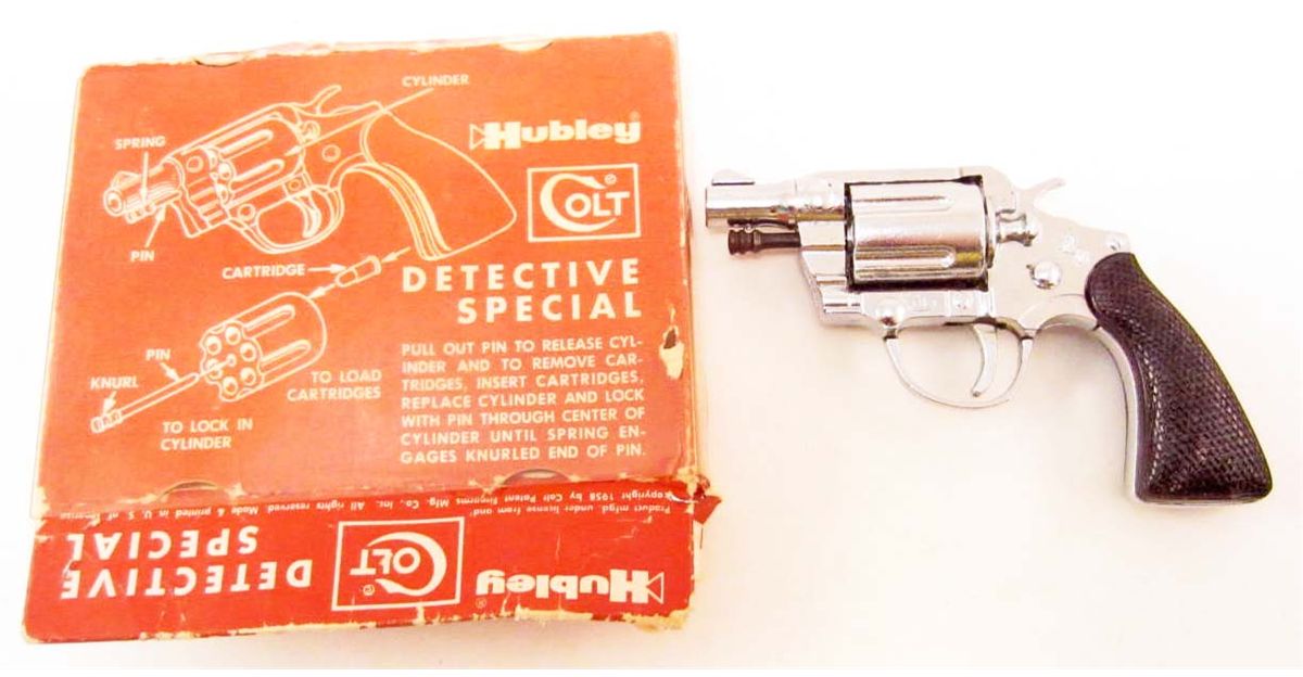 VINTAGE HUBLEY COLT DETECTIVE SPECIAL CAP GUN W/ BOX