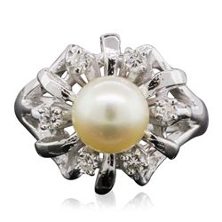 14KT White Gold Pearl and Diamond Ring