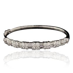 18KT White Gold 2.59ctw Diamond Bracelet