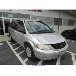 2003 - CHRYSLER TOWN AND COUNTRY// REBUILT SALVAGE
