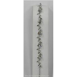 Chic Floral Design Swarovski-Element Bracelet. White Rhodium Plating.