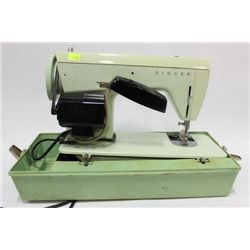 PORTABLE SINGER SEWING MACHINE
