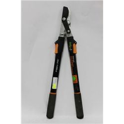#22 FISKARS PRUNING TOOL