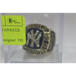 DEREK JETER NEW YORK YANKEES WORLD SERIES REPLICA RING