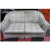 Image 1 : FABRIC LOVESEAT****
