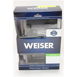 WEISER HALL AND CLOSET HANDLE SET