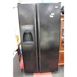 PREVIOUSLY ENJOYED AMANA SIDE BY SIDE FRIDGE