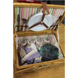PICNIC BASKET SET