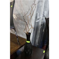 SHOWHOME VASE W TWIGS