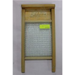 VINTAGE PEARL WASHBOARD