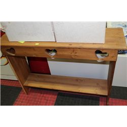 PINE HEART SIDETABLE