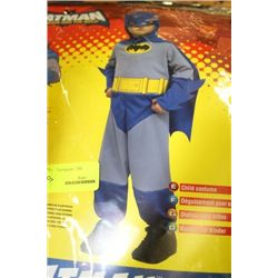 HALLOWEEN COSTUME ON CHOICE: BATMAN