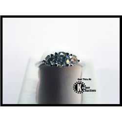 154-10853:14K WHITE GOLD THREE STONE DIAMOND RING