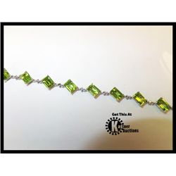 910-10076:10K WHITE GOLD PERIDOT & DIAMOND