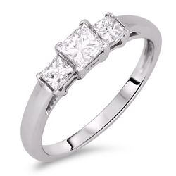 156-10739:14K WHITE GOLD DIAMOND TRINITY RING