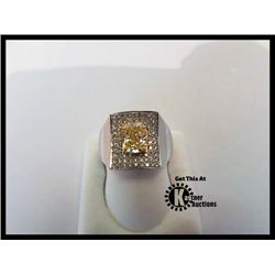 196-11915:18K WHITE GOLD DIAMOND RING