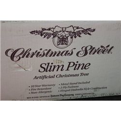 ARTIFICIAL CHRISTMAS TREE