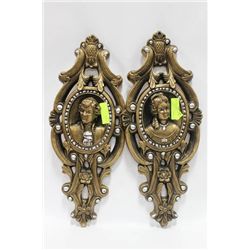 PAIR OF WALL  ART HANGINGS